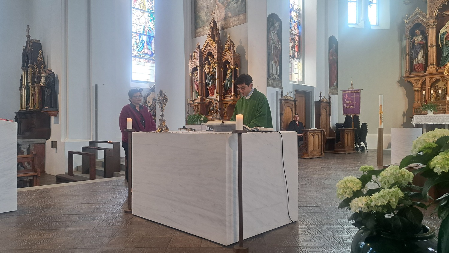 Dekret Wort-Gottes-Feier / Simon Winder Jutta Maier-Haas