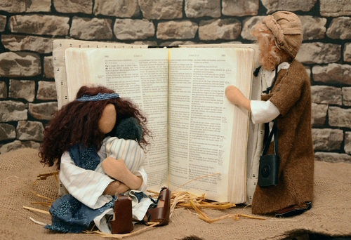 bibel-teilen-pixabay-congerdesign