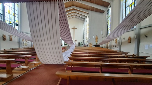 Sommeruni Feldkirch-Nofels / Diözesanes Bauamt Erstes Arbeiten in und mit dem Kirchenraum