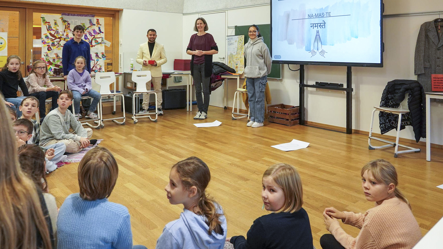 Projektpartner*innen der Dreikönigsaktion in der Grundschule Lauterach zu Besuch.