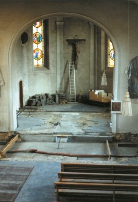 Neugestaltung Altarbereich